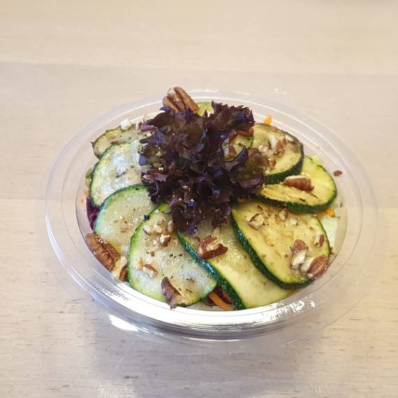 Lunch 7c: Belegde harde broodjes met een salade met gegrilde courgette