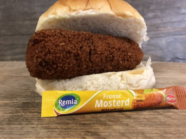 Lunch 5: Belegde zachte broodje met een broodje croquet